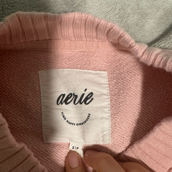 Aerie crewneck - Picture 2 of 4